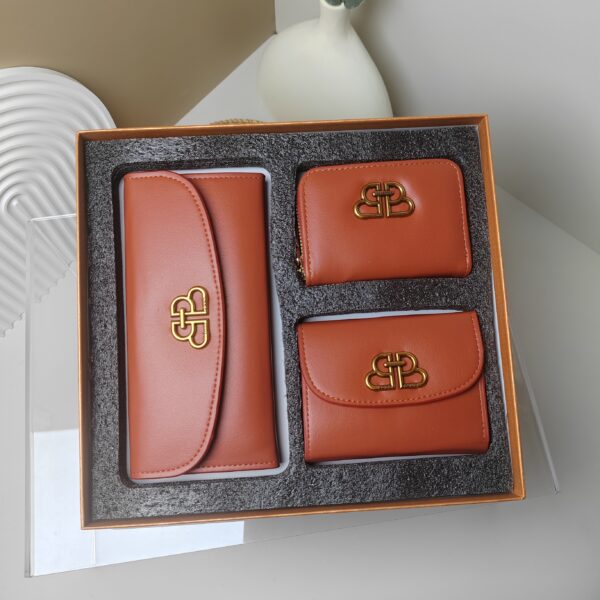 Purses 3 sets - Image 2